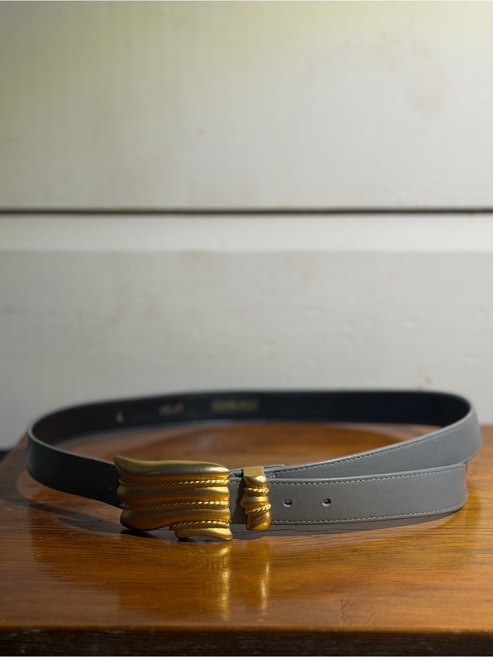 Vintage Gray Leather Belt with Gold Wave Buckle M-L